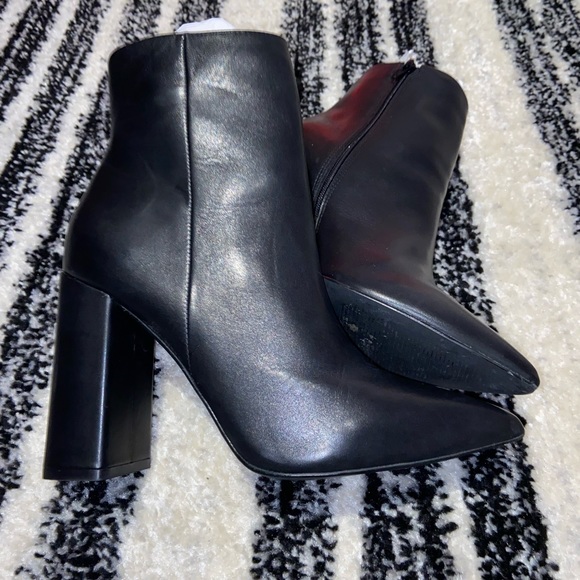 Steve Madden Noticed Black Leather 10 - Picture 3 of 5